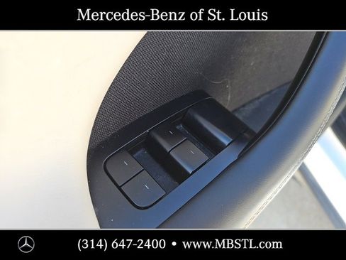 Used 2022 Tesla Model X image 22