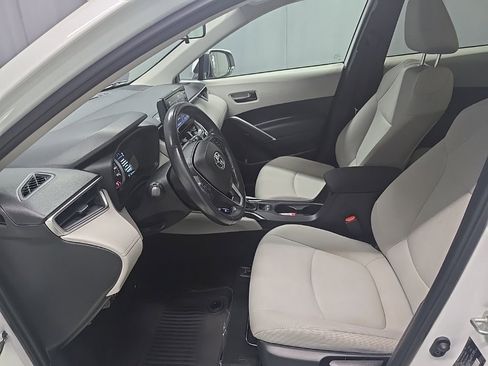 Used 2022 Toyota Corolla Cross LE image 16
