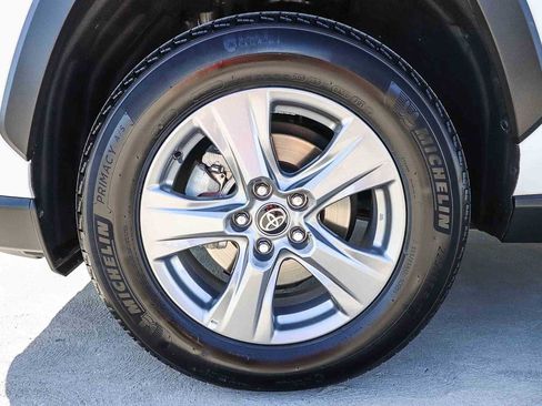 Used 2022 Toyota RAV4 XLE image 14