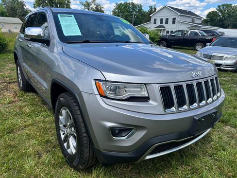 Used 2015 Jeep Grand Cherokee Limited w/ Luxury Group II AWD/4WD image 3