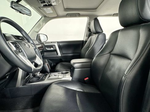 Used 2019 Toyota 4Runner Limited AWD/4WD image 10