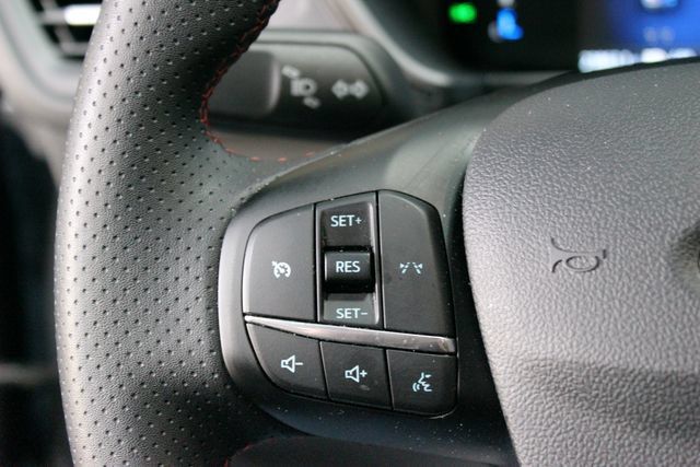 Used 2025 Ford Escape ST-Line AWD/4WD image 25