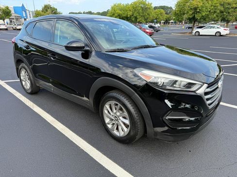 Used 2018 Hyundai Tucson SE FWD image 3