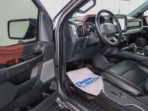 Used 2022 Ford F150 Lariat w/ Equipment Group 502A High image 3