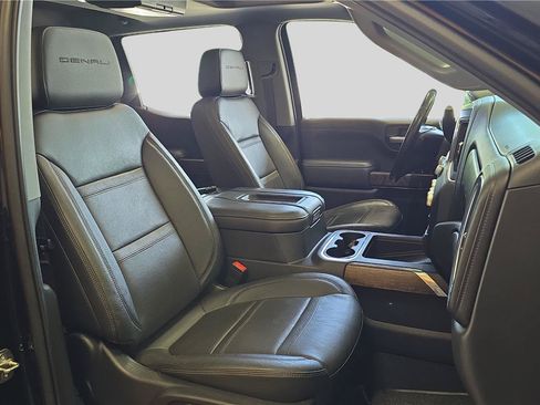 Used 2021 GMC Sierra 1500 Denali w/ Technology Package AWD/4WD image 14