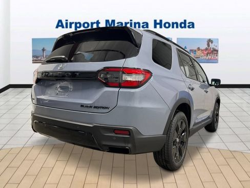 New 2026 Honda Pilot Black Edition image 5