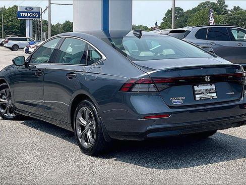 Used 2025 Honda Accord EX-L image 11