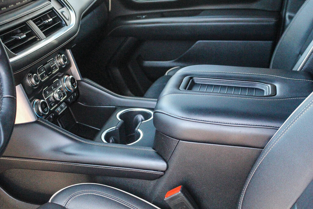 Used 2024 GMC Yukon XL SLT RWD image 11
