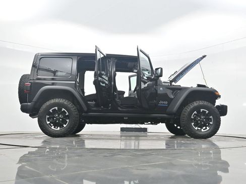 Used 2025 Jeep Wrangler Unlimited Rubicon 4xe w/ Steel Bumper Group AWD/4WD image 35