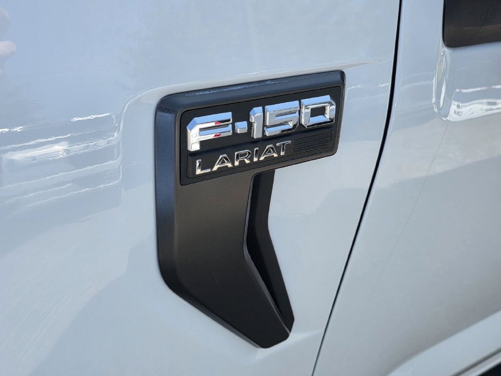 Used 2022 Ford F150 Lariat w/ Max Trailer Tow Package AWD/4WD image 32