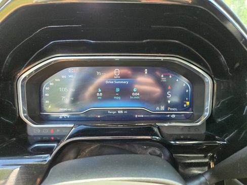 Used 2025 Chevrolet Silverado 2500 LT AWD/4WD image 34