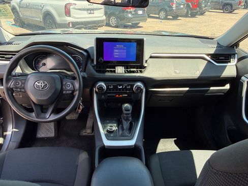Used 2024 Toyota RAV4 LE AWD/4WD image 19