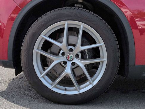 Used 2019 Alfa Romeo Stelvio Ti w/ TI Performance Package AWD/4WD image 14