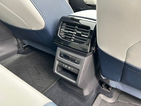 Used 2023 Volkswagen ID.4 Pro S Plus AWD/4WD image 44