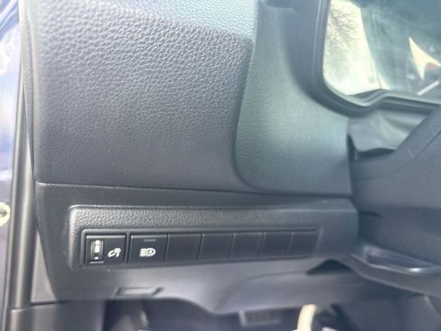 Used 2023 Toyota Corolla LE image 20