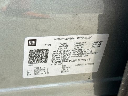 Used 2024 Chevrolet Traverse LT FWD image 29