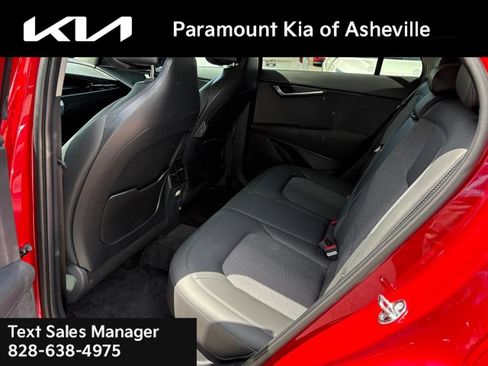 Certified 2025 Kia Niro EX FWD image 21