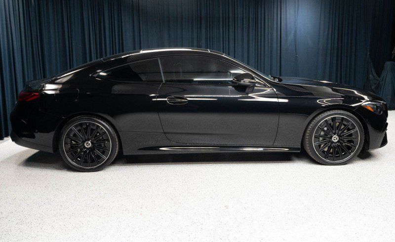 New 2027 Mercedes-Benz CLE 450 4MATIC Coupe image 4