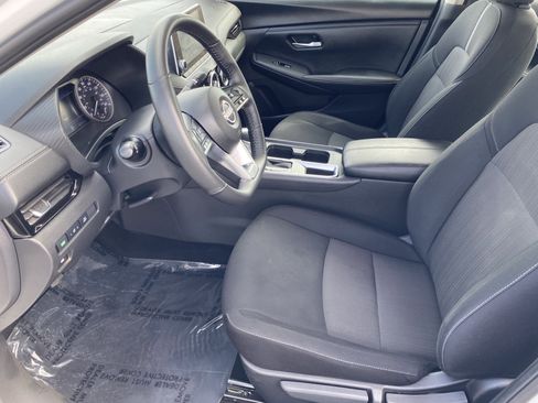 Used 2025 Nissan Sentra SV w/ All-Weather Package image 15