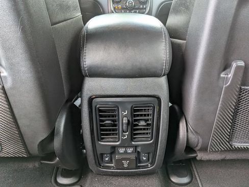 Certified 2020 Dodge Durango R/T w/ Blacktop Package AWD/4WD image 15