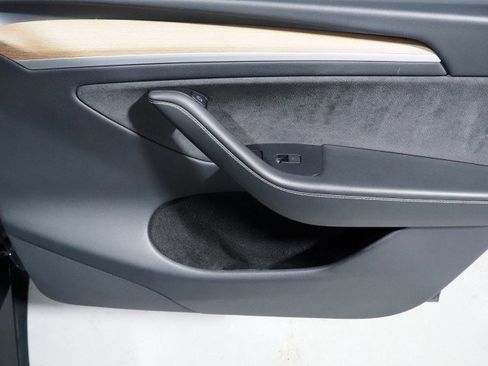 Used 2024 Tesla Model Y Long Range image 56