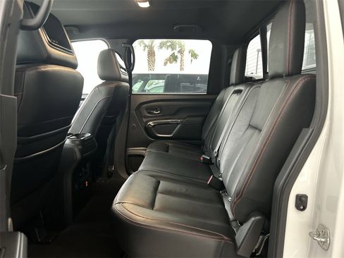 Used 2020 Nissan Titan PRO-4X w/ Pro-4x Convenience Package image 37