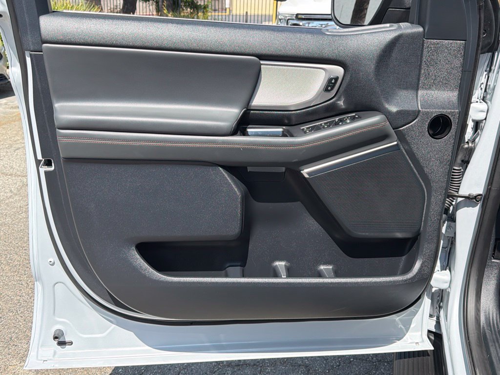 Certified 2025 Ford Expedition Active AWD/4WD image 22