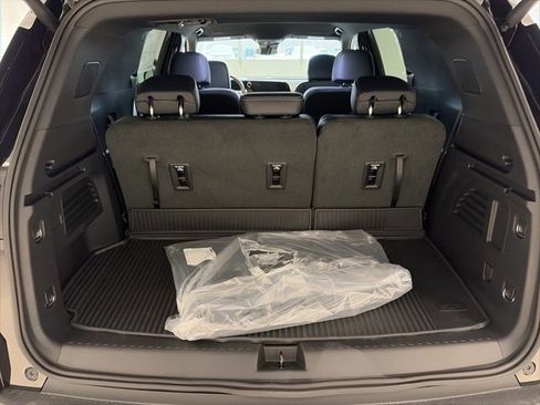 New 2026 Chevrolet Traverse LT image 13
