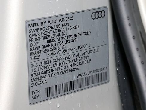 Used 2023 Audi Q8 Premium w/ Convenience Package AWD/4WD image 37