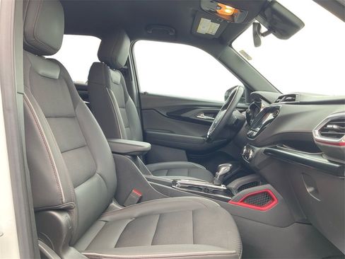 Used 2023 Chevrolet TrailBlazer RS w/ Convenience Package image 24