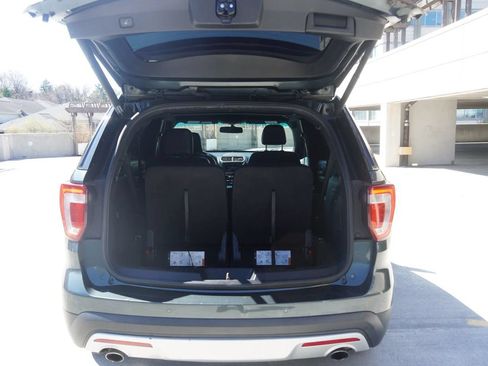 Used 2016 Ford Explorer XLT w/ Equipment Group 202A AWD/4WD image 12