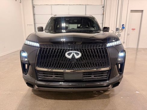 Used 2025 INFINITI QX80 Autograph AWD/4WD image 2
