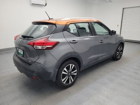Used 2019 Nissan Kicks SV FWD image 10