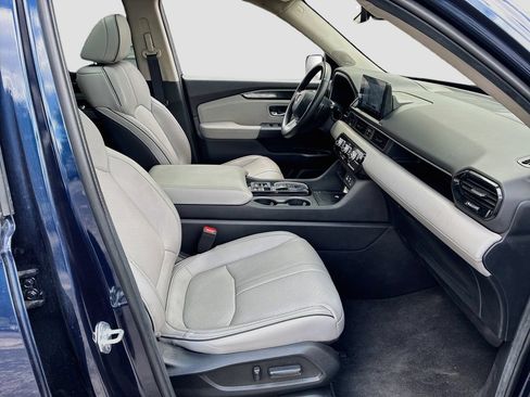 Used 2025 Honda Pilot Elite image 31