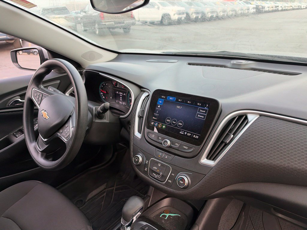 Used 2024 Chevrolet Malibu LS FWD image 13