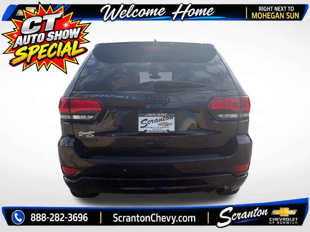 Used 2022 Jeep Grand Cherokee Laredo X AWD/4WD image 4