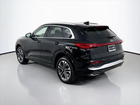 Certified 2025 Audi Q5 Premium w/ Convenience Package AWD/4WD image 3