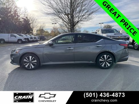 Used 2022 Nissan Altima 2.5 SV image 4