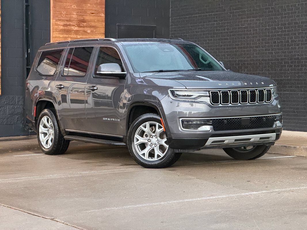 Used 2022 Jeep Wagoneer Series II AWD/4WD image 6