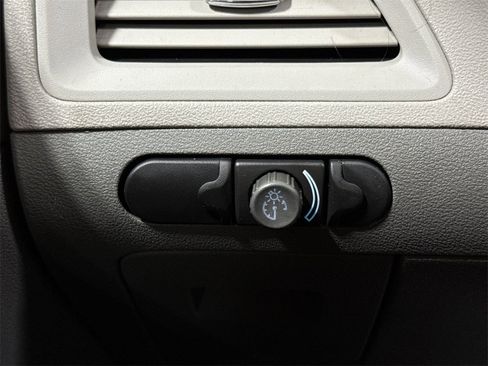 Used 2010 Chevrolet Malibu LS image 18