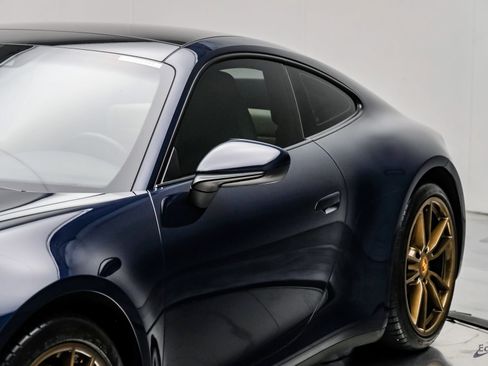Used 2020 Porsche 911 Carrera RWD image 22