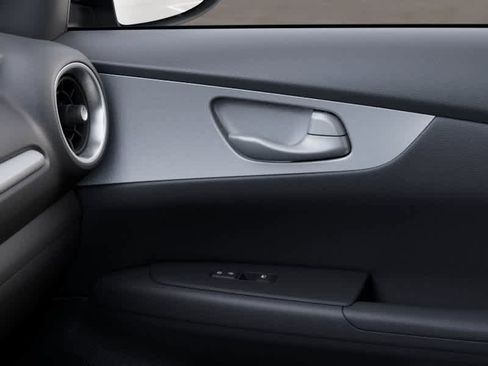 New 2024 Kia Forte LXS w/ LXS Technology Package image 25