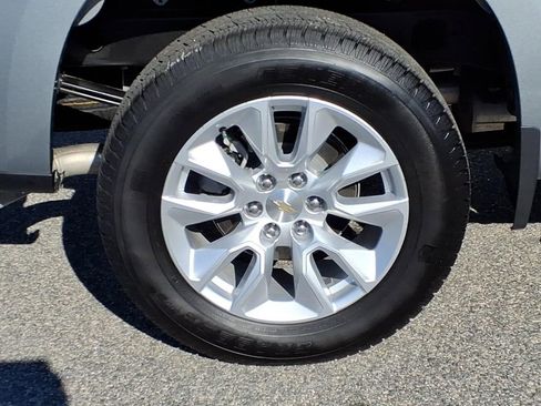 Used 2026 Chevrolet Silverado 1500 Custom image 8