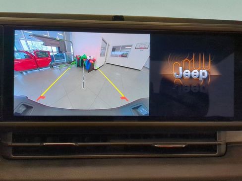 Used 2024 Jeep Gladiator Sport AWD/4WD image 27