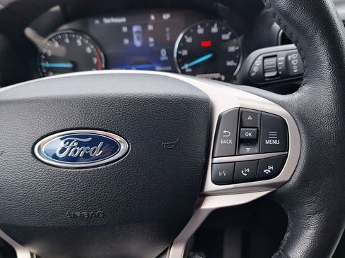 Used 2024 Ford Explorer XLT w/ Equipment Group 202A image 19