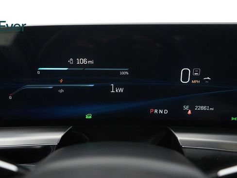 Used 2024 Cadillac Lyriq Luxury RWD image 7