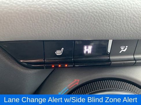 Certified 2019 Chevrolet Blazer LT image 11