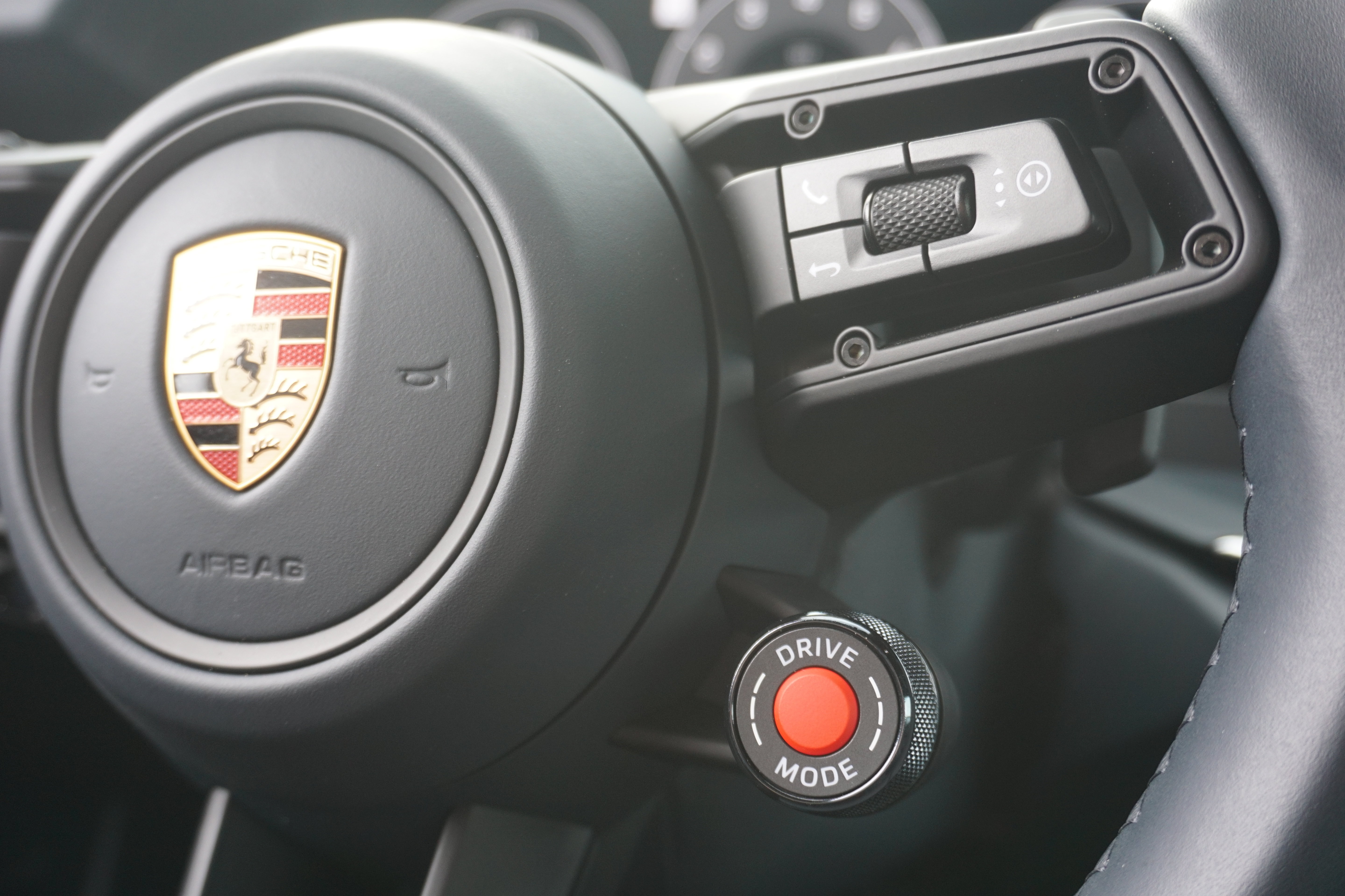 Certified 2025 Porsche 911 Carrera S RWD image 22