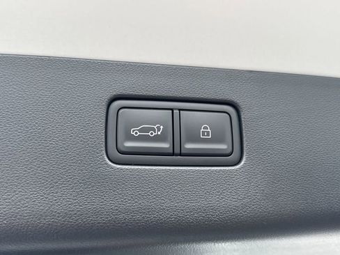 New 2026 Hyundai Ioniq 9 SEL image 15