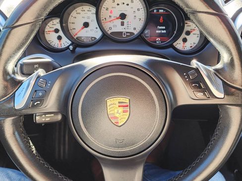 Used 2014 Porsche Cayenne Platinum Edition AWD/4WD image 19